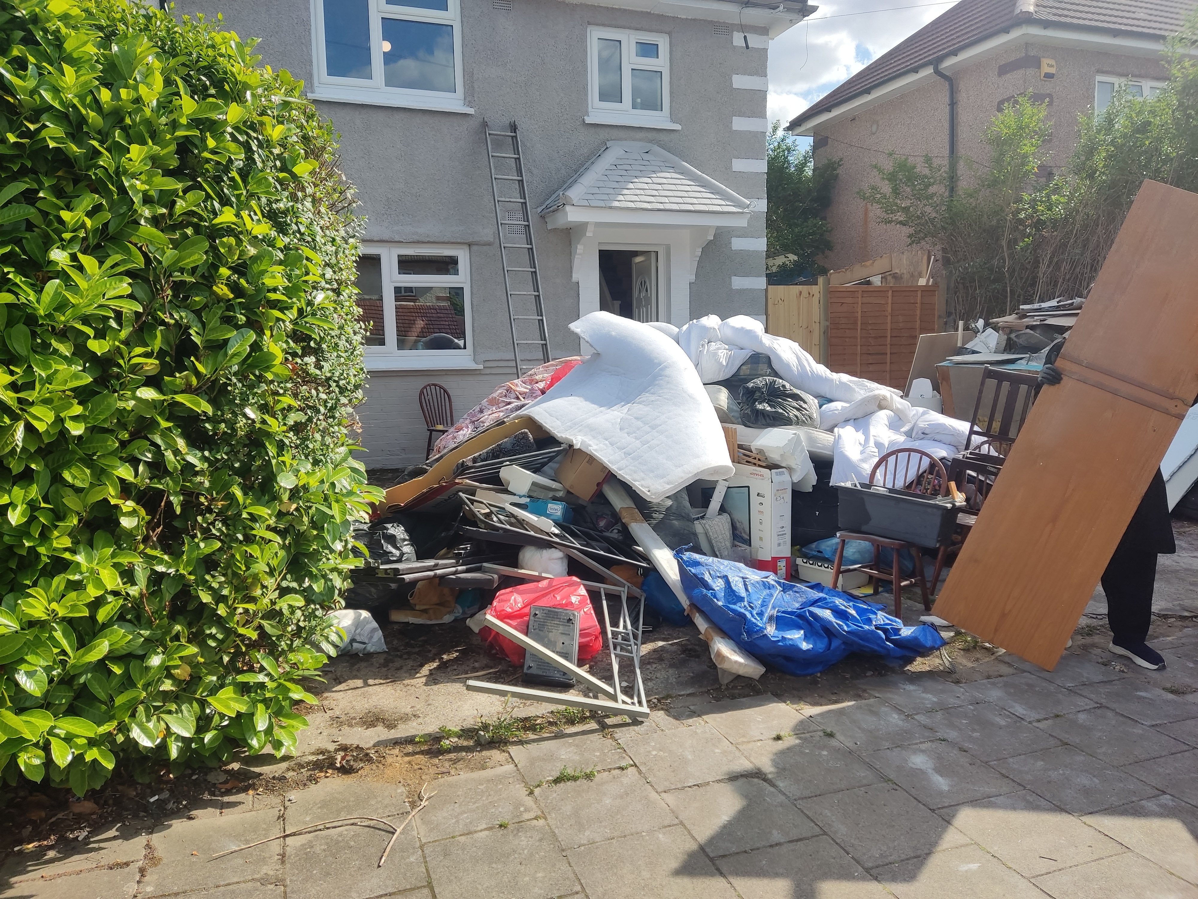 Rubbish removal in Brent